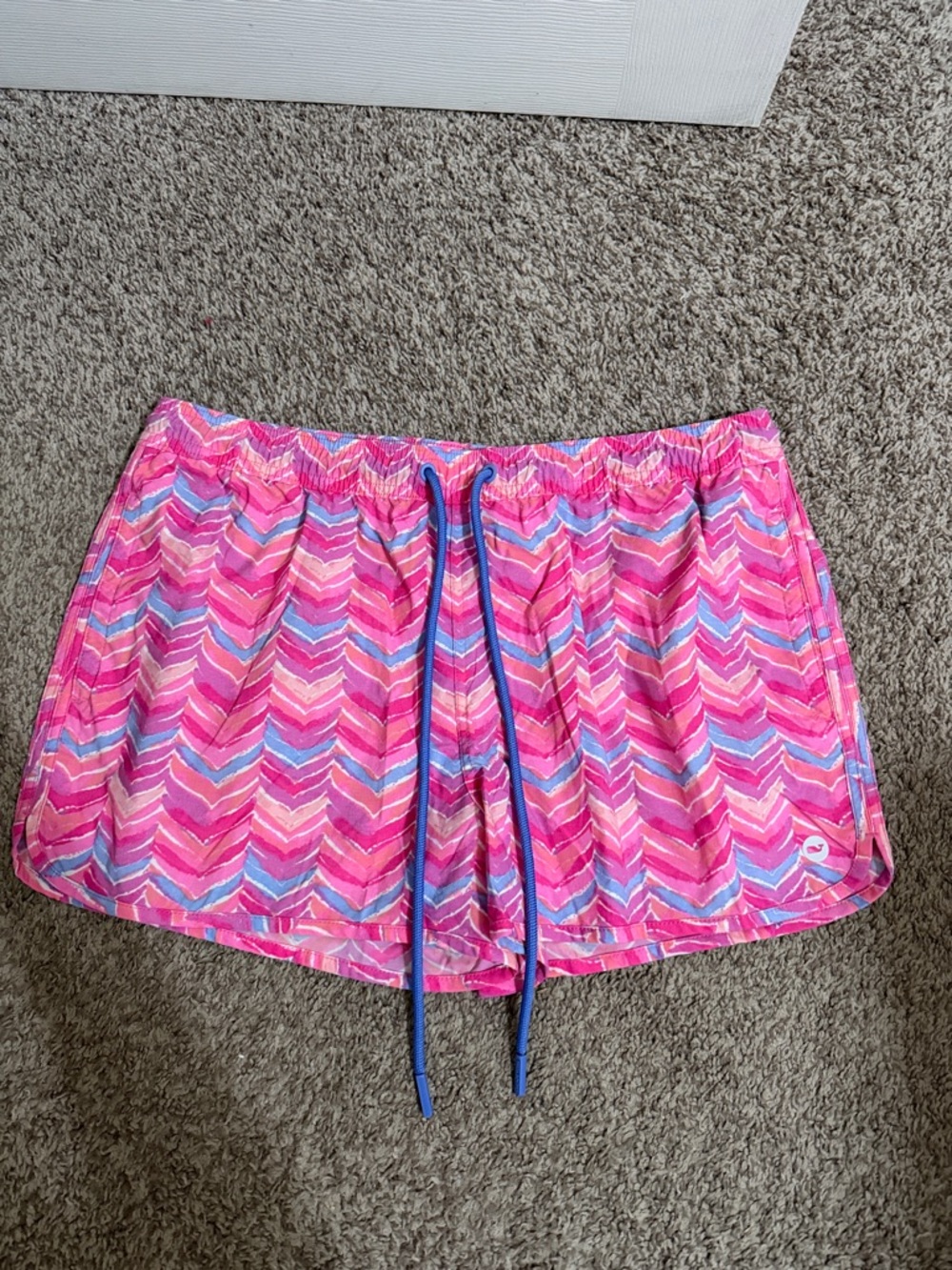 Vineyard Vines Pink and Blue Colorful Chevron Elastic Waist Athletic Shorts M